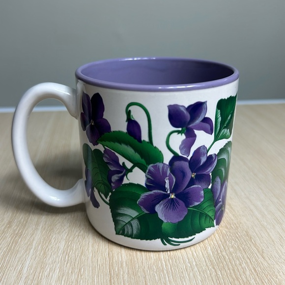 Vintage Jane Bowen Coffee Mug Violet Flowers 1991, Violet inside - Picture 1 of 4